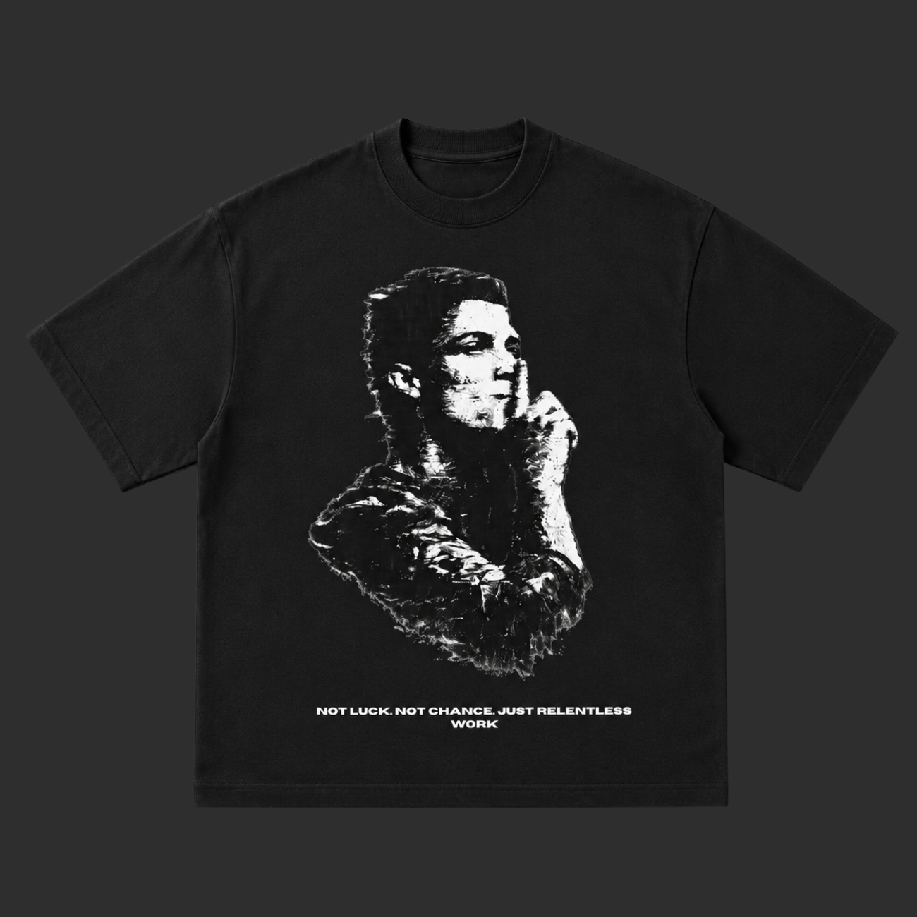 T-shirt oversize Cristiano Ronaldo en coton premium pour un confort exceptionnel.